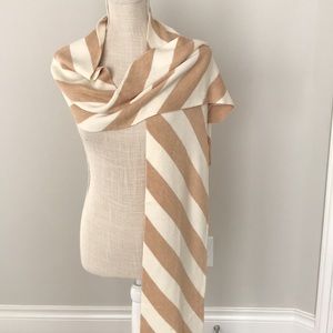 Gap scarf